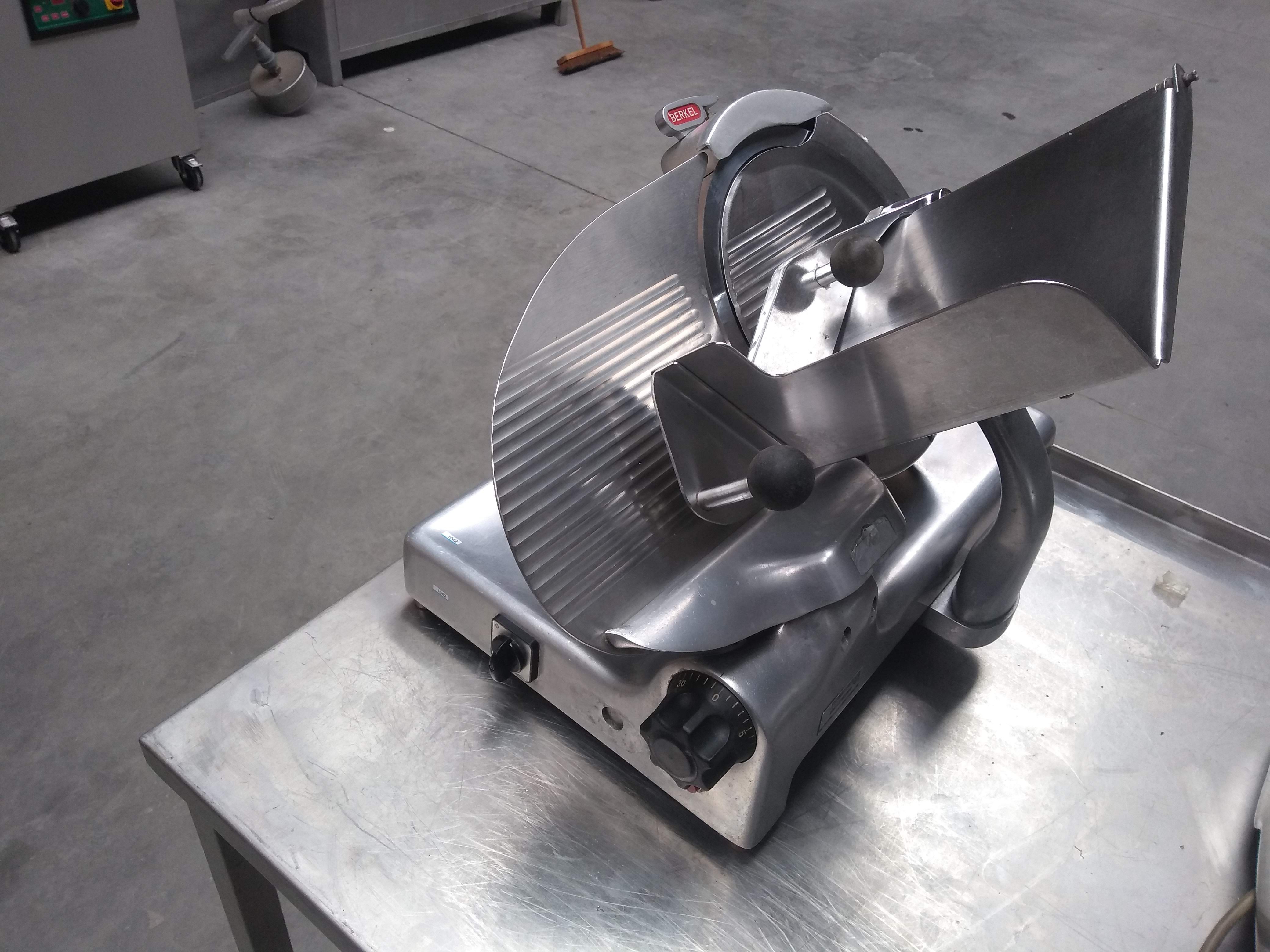 Berkel sloping cutting machine 808 secondhand for sale 2nd hand meat